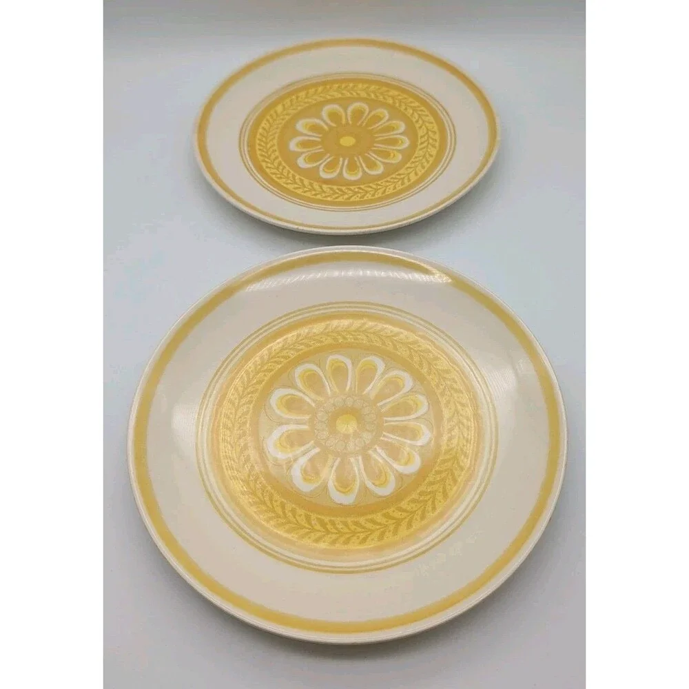 2 Royal China 10